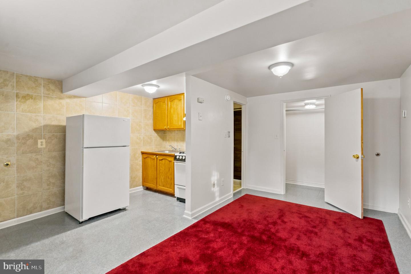 517 Montgomery St Property Photo 15