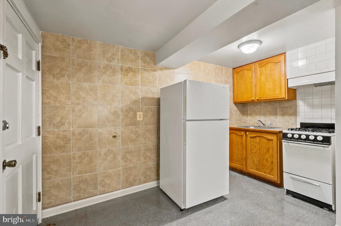 517 Montgomery St Property Photo 18