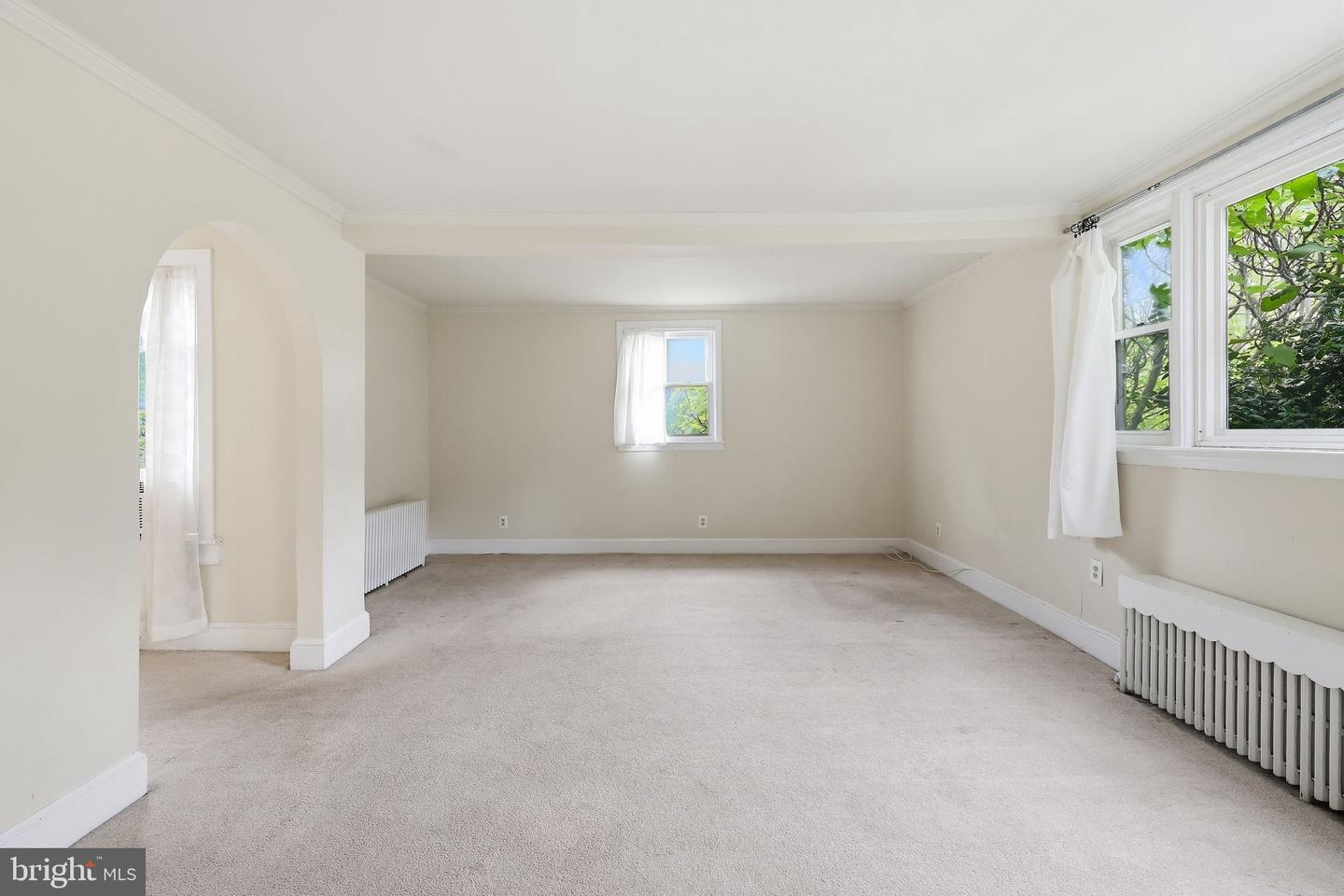 4232 Nicholson St Property Photo 9