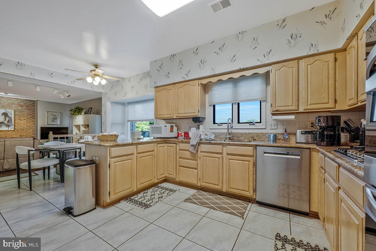 10306 Clearwater Ct Property Photo 12