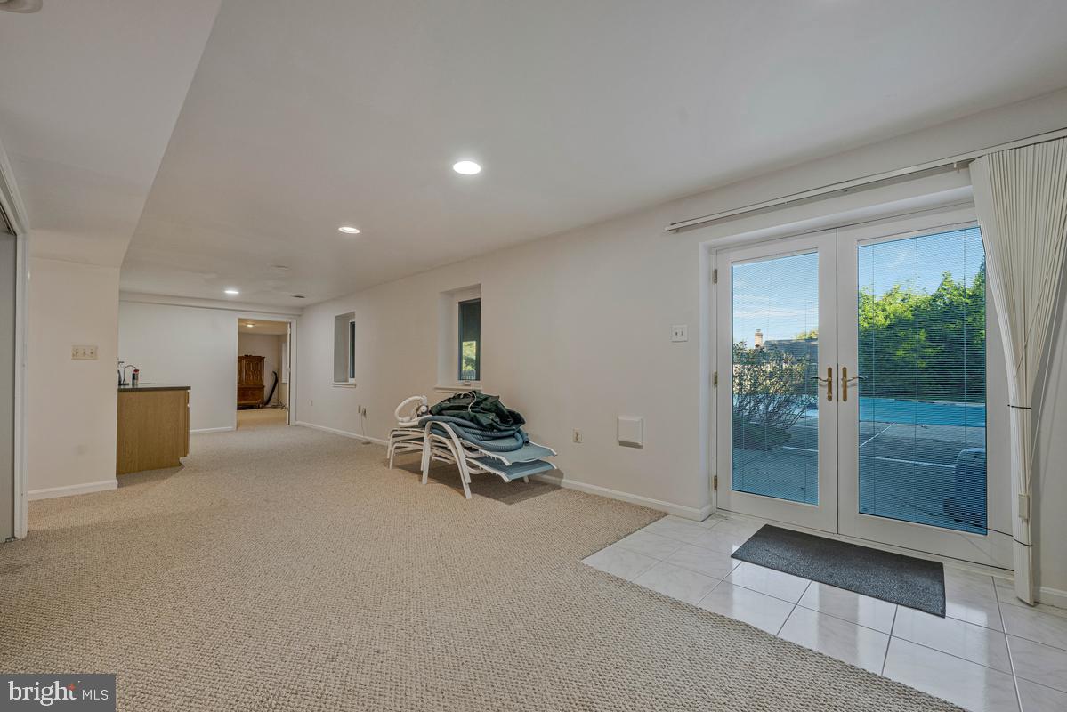 10306 Clearwater Ct Property Photo 40