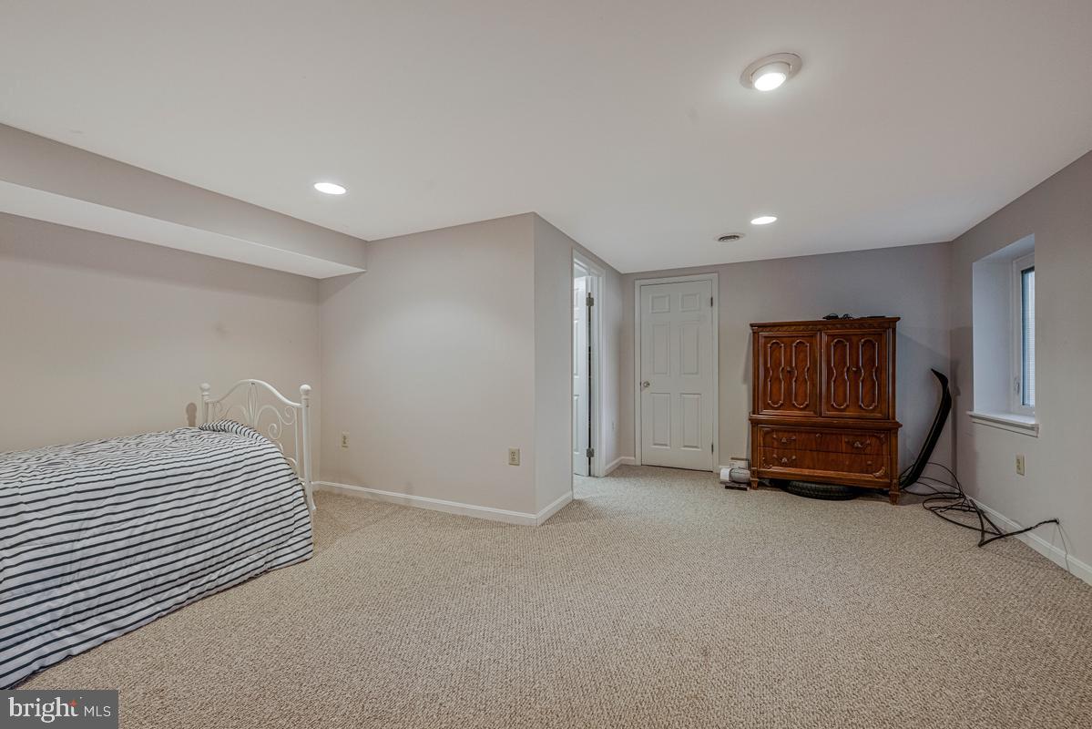 10306 Clearwater Ct Property Photo 42