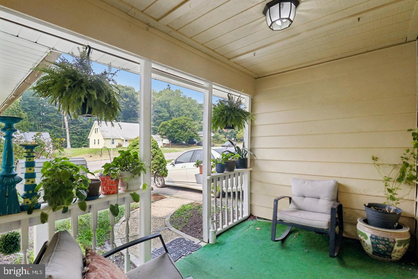 15751 Pointer Ridge Dr Property Photo 6