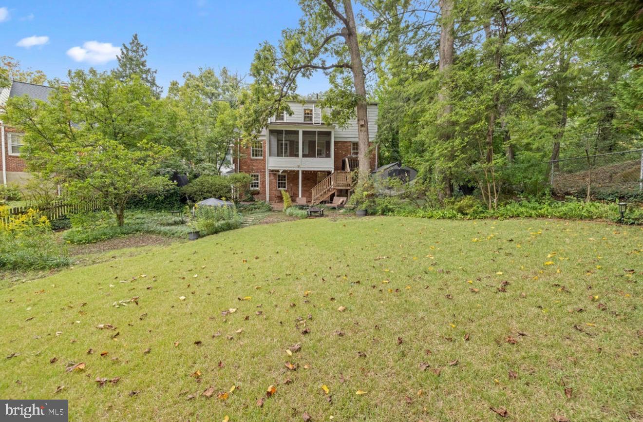 6715 Queens Chapel Rd Property Photo 2