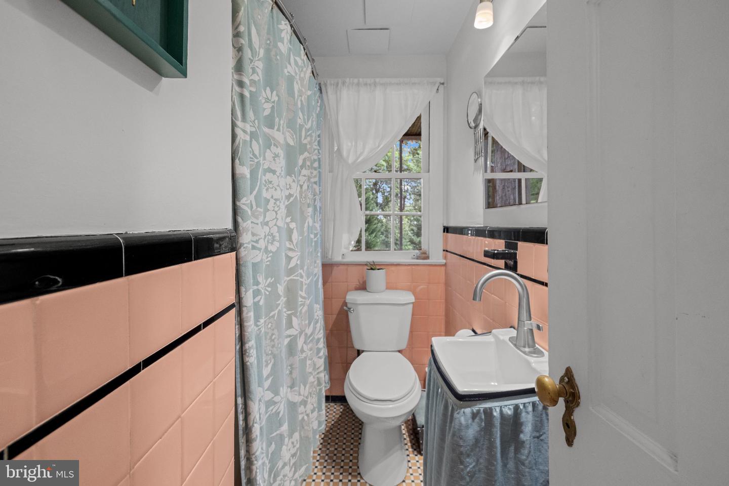 6715 Queens Chapel Rd Property Photo 26