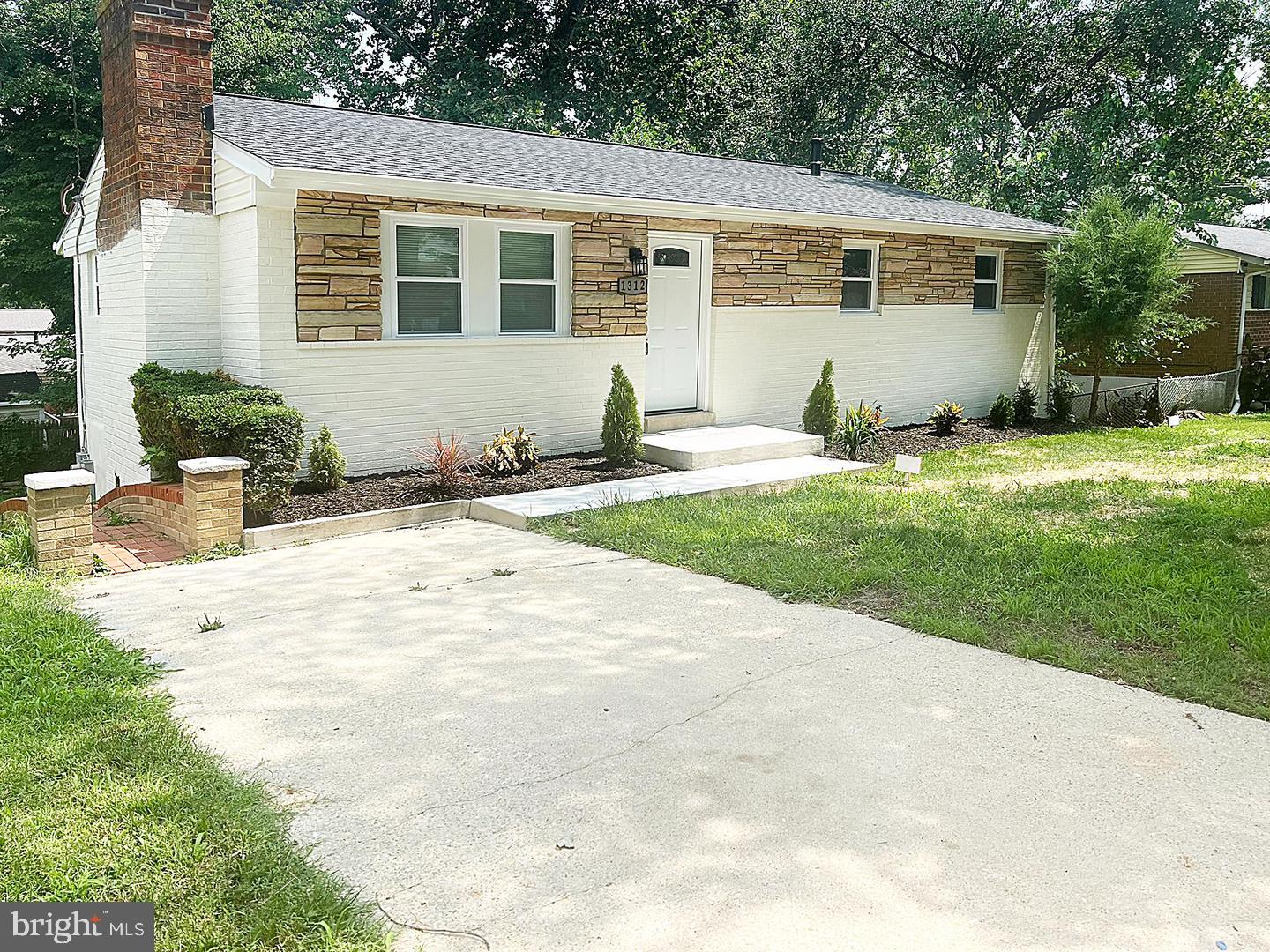 1312 Woodlark Drive Property Photo 2