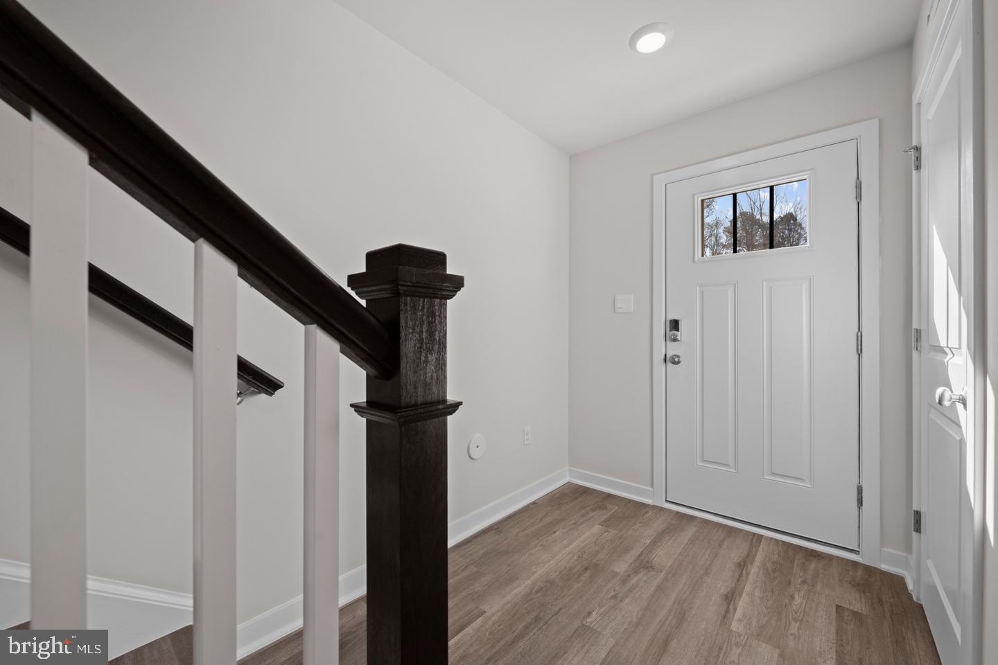 15043 Douglas Fir Ln Property Photo 5