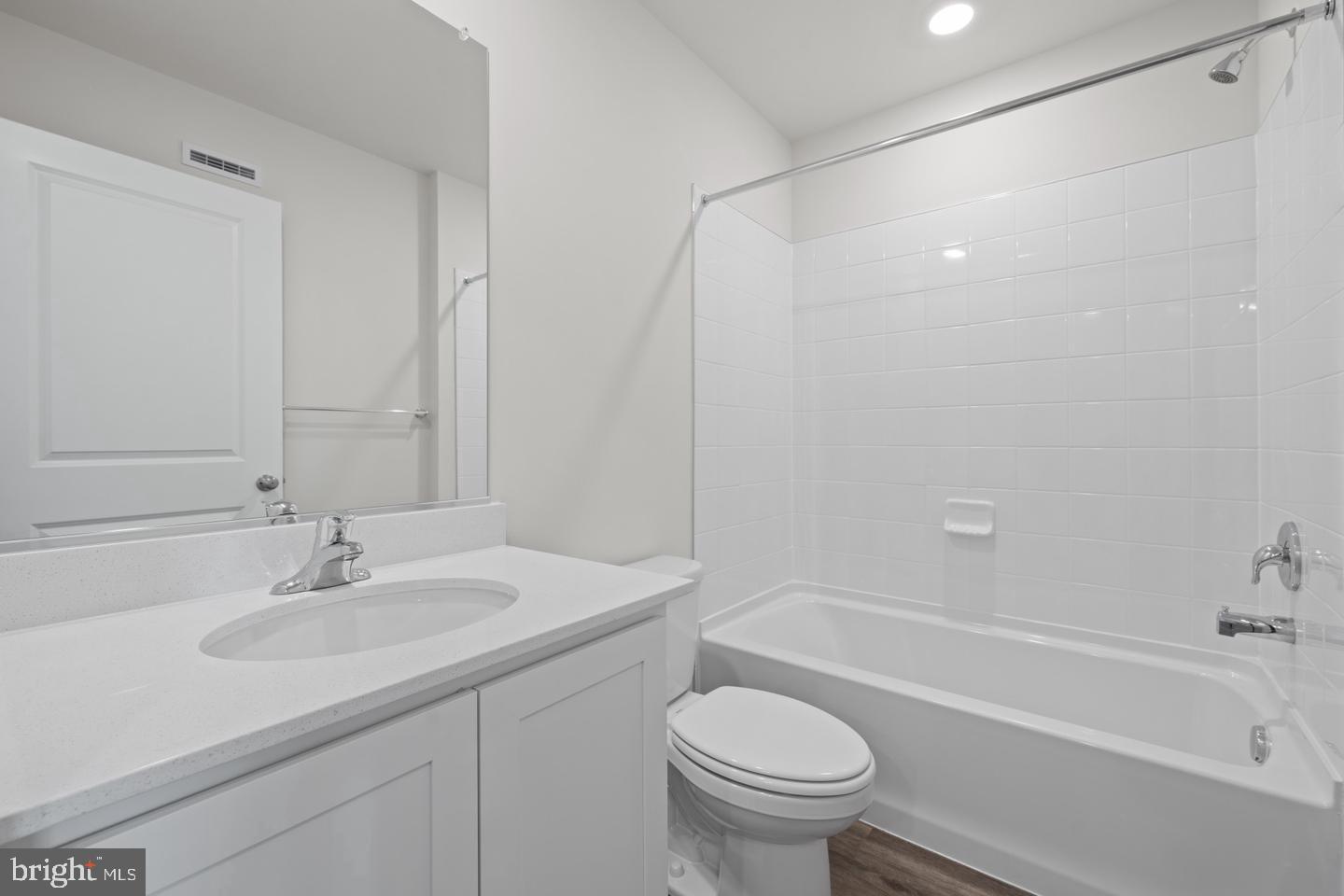 15043 Douglas Fir Ln Property Photo 18