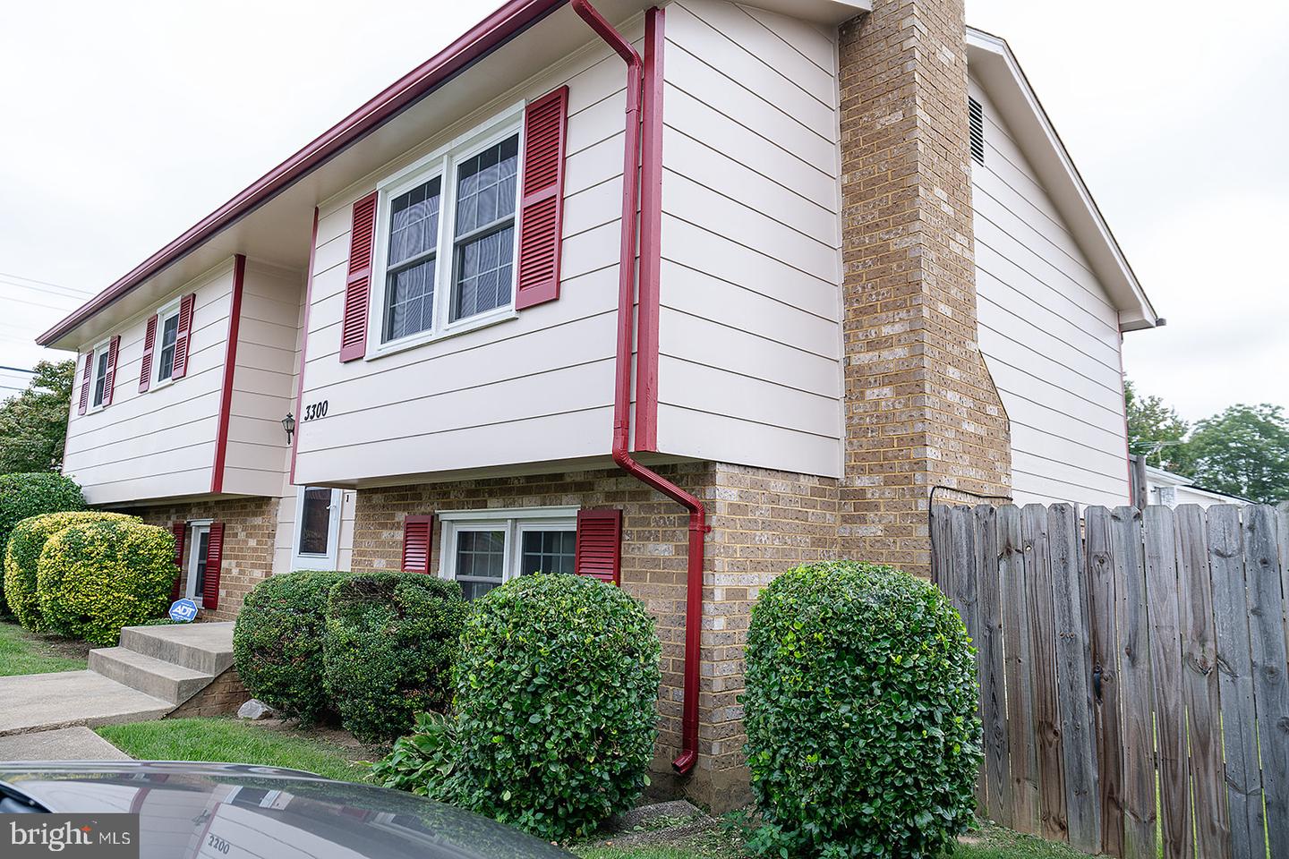 3300 Ryan Dr Property Photo 2