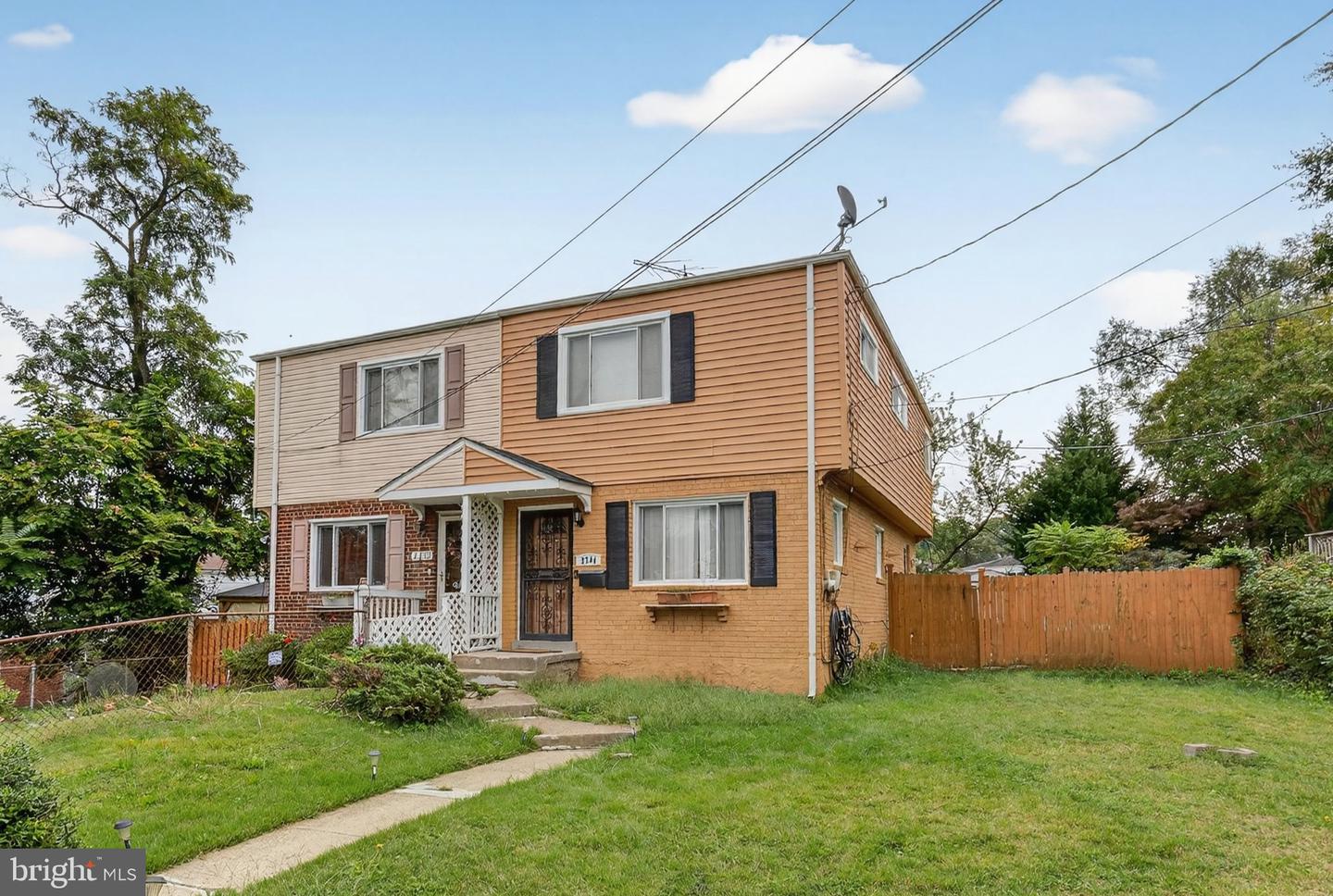 2204 WYNGATE RD Property Photo 1
