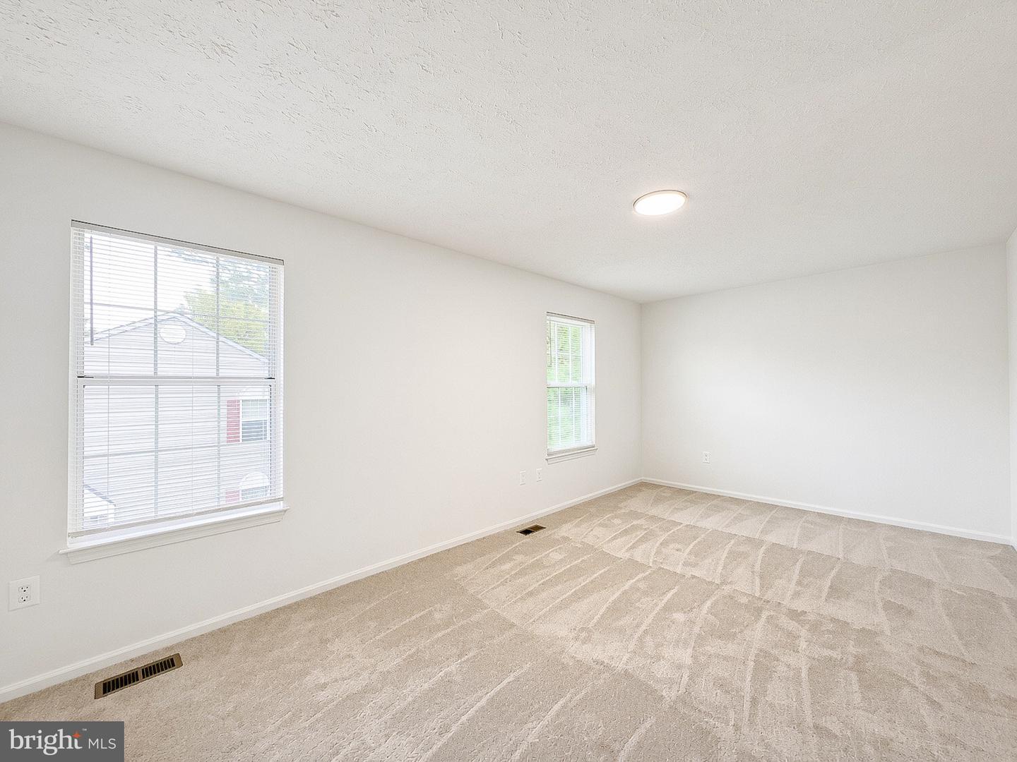 7435 Shady Glen Ter Property Photo 33
