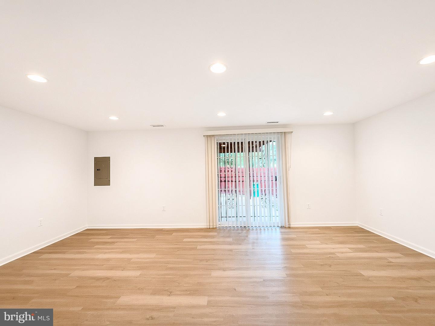 7435 Shady Glen Ter Property Photo 48
