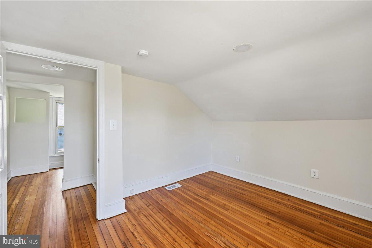 4012 Will St Property Photo 31