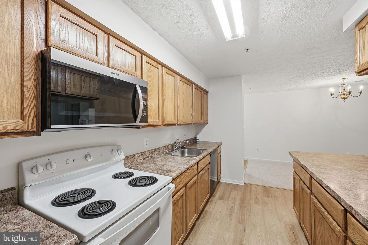 3702 Excalibur Ct #203 Property Photo 12