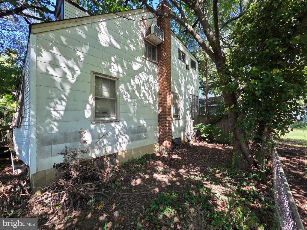 6900 Pickett Dr Property Photo 3