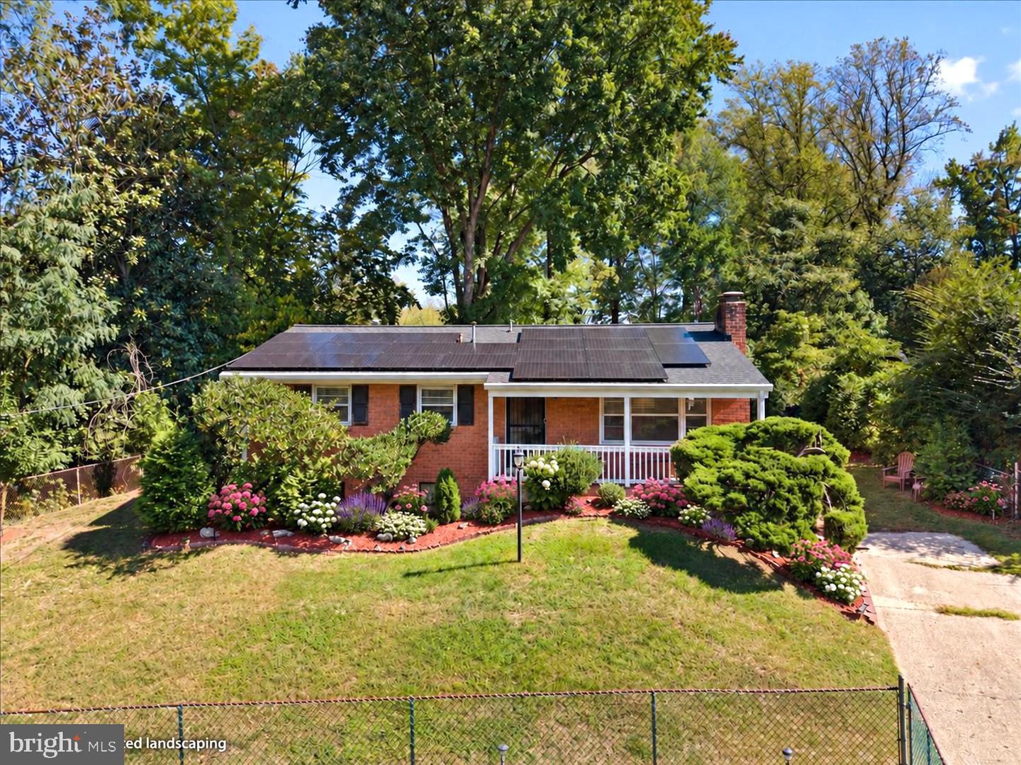 7302 Epping Ave Property Photo 2