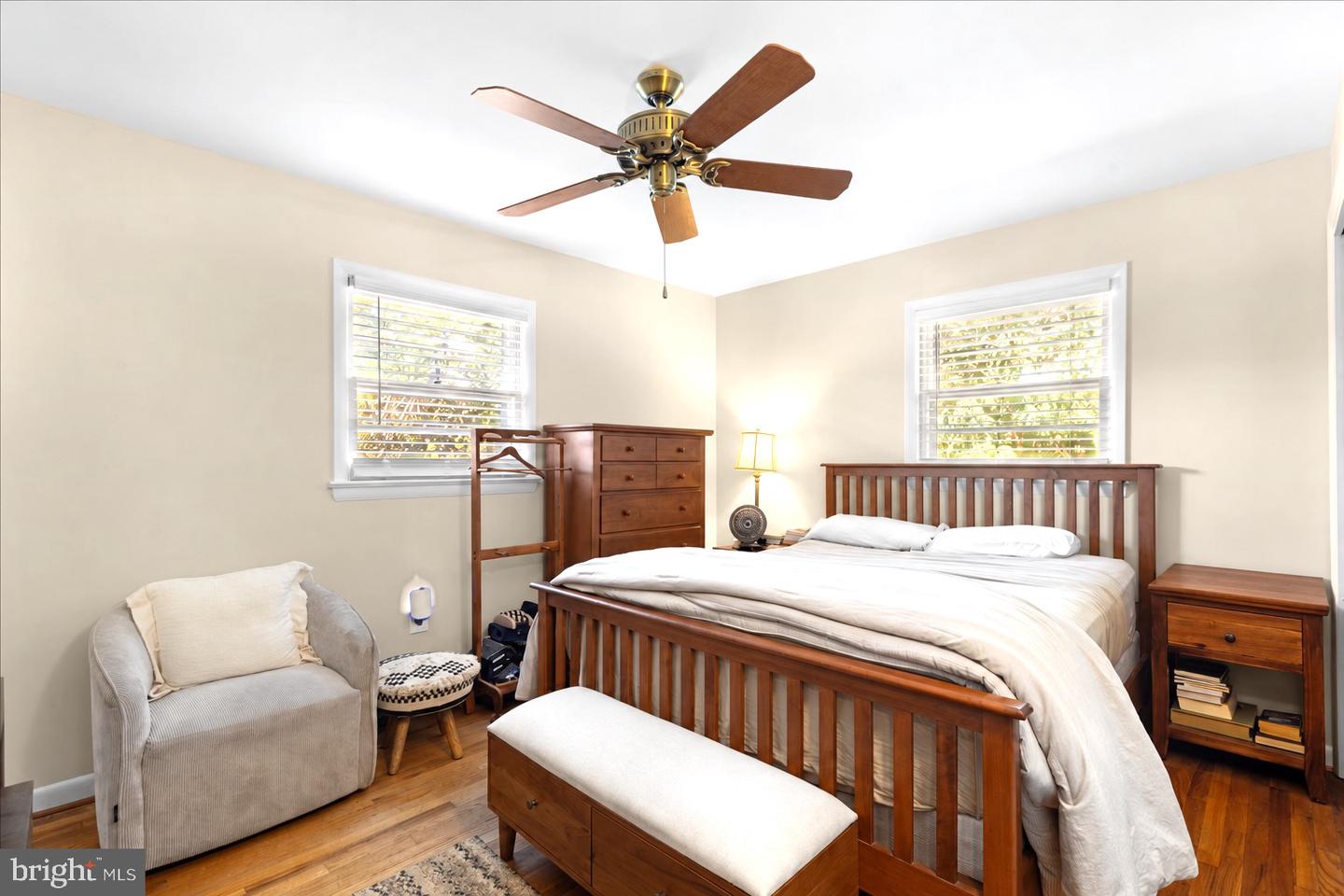 7302 Epping Ave Property Photo 15