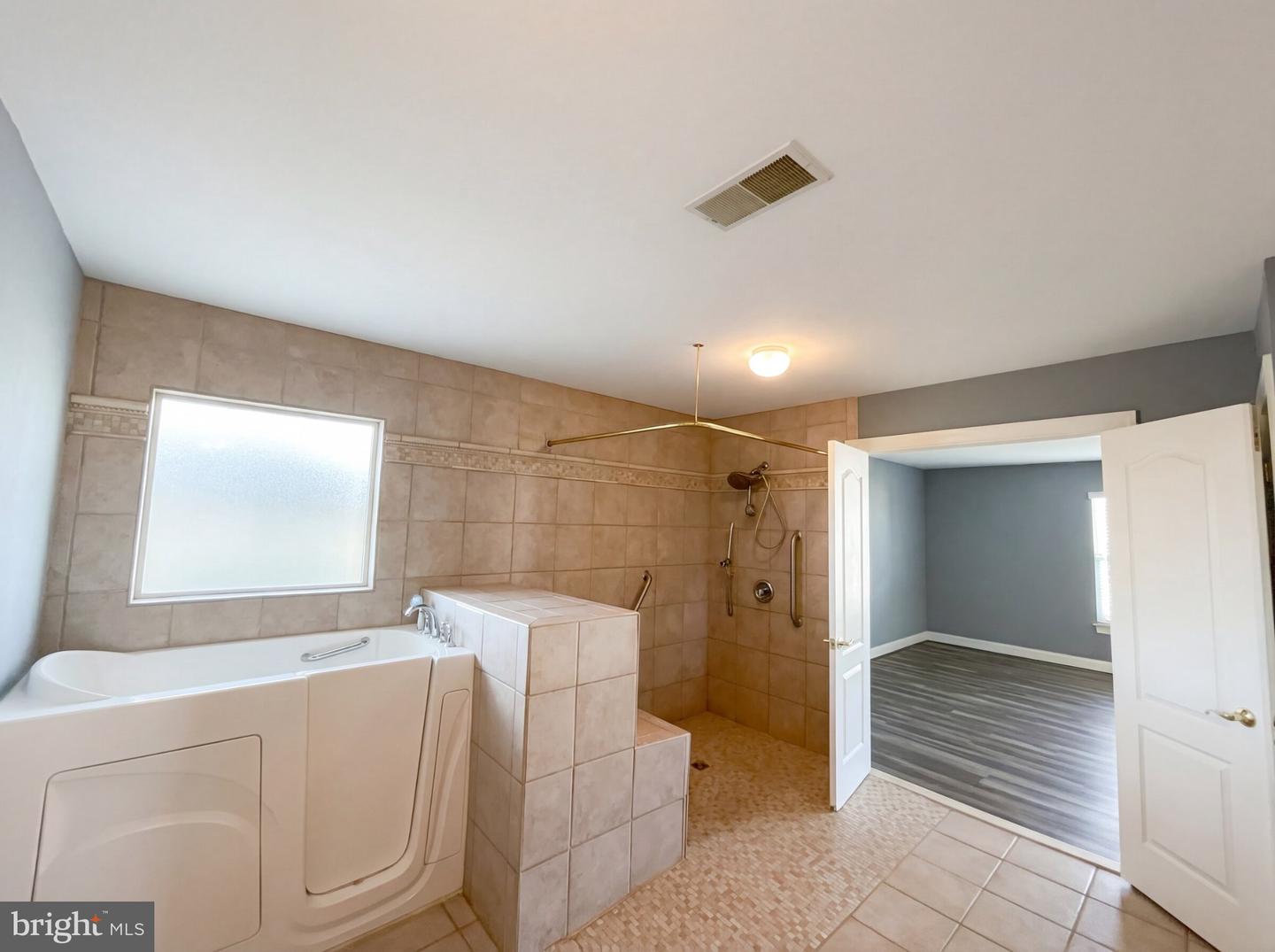 14214 Cold Harbour Dr Property Photo 21