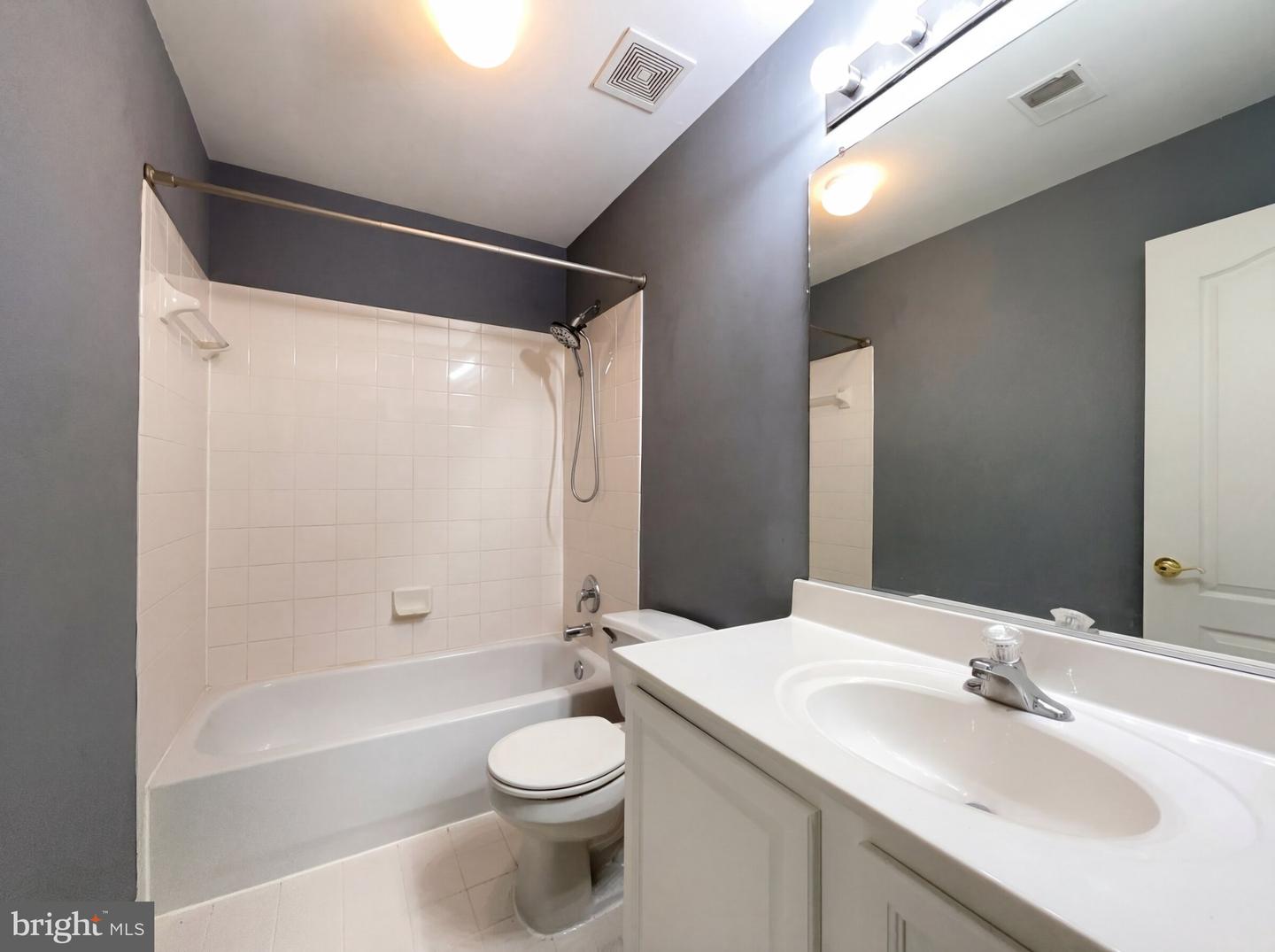 14214 Cold Harbour Dr Property Photo 24