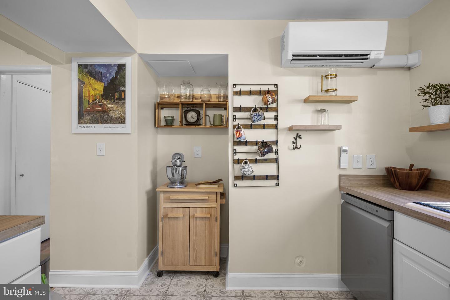 2516 Kittery Ln Property Photo 7