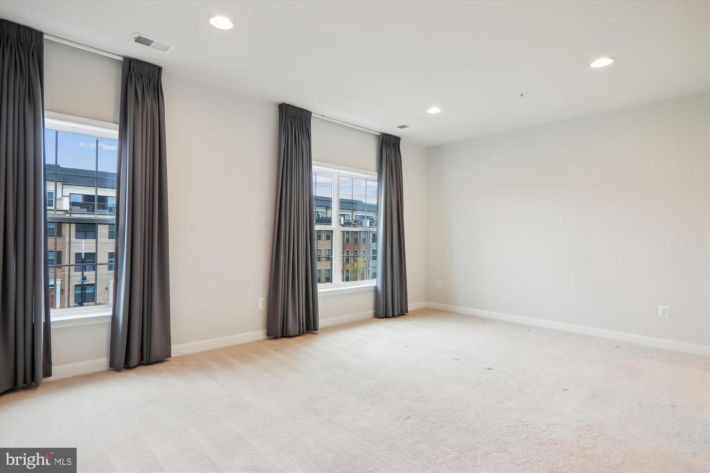 625 Leigh Way Property Photo 20