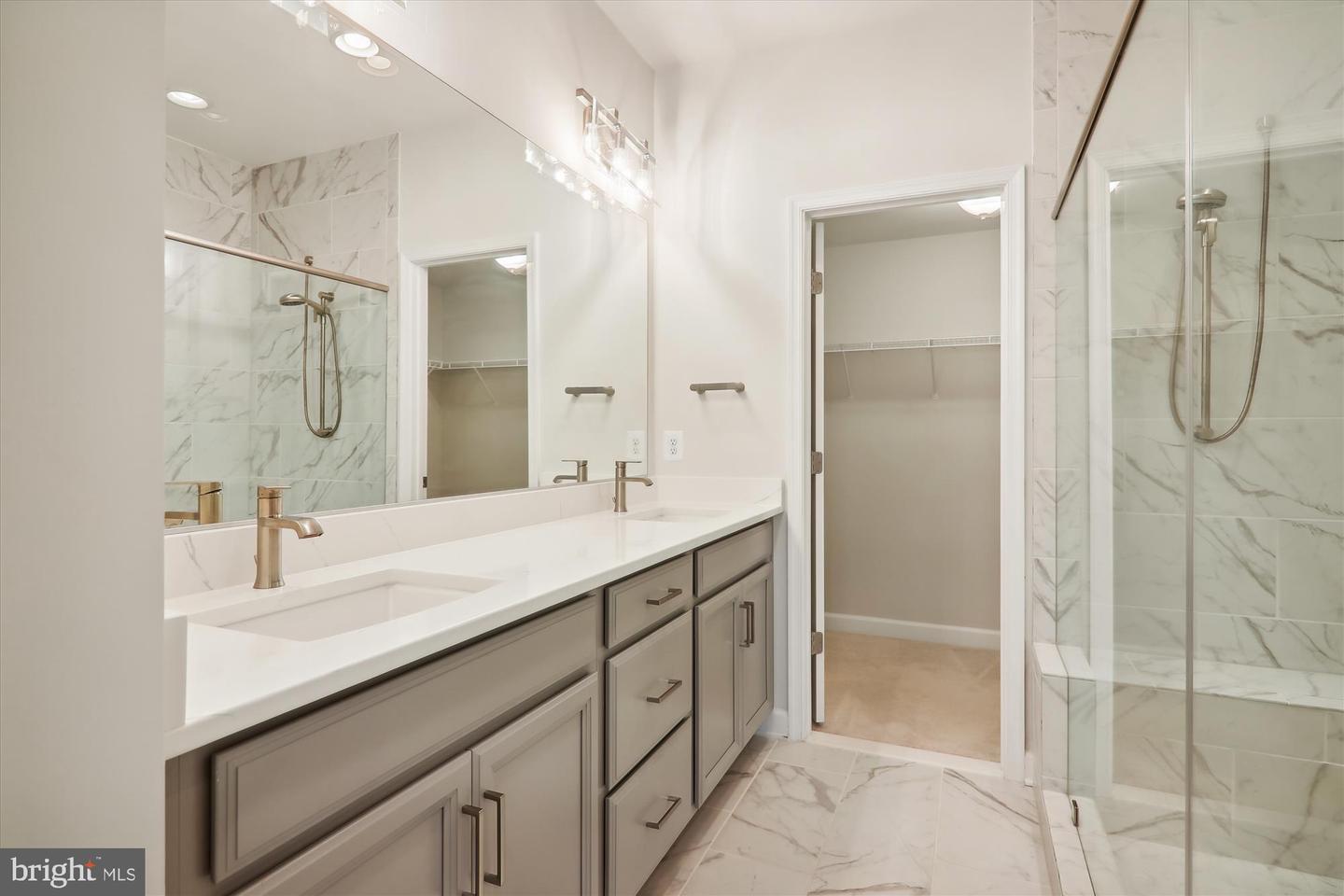 625 Leigh Way Property Photo 24