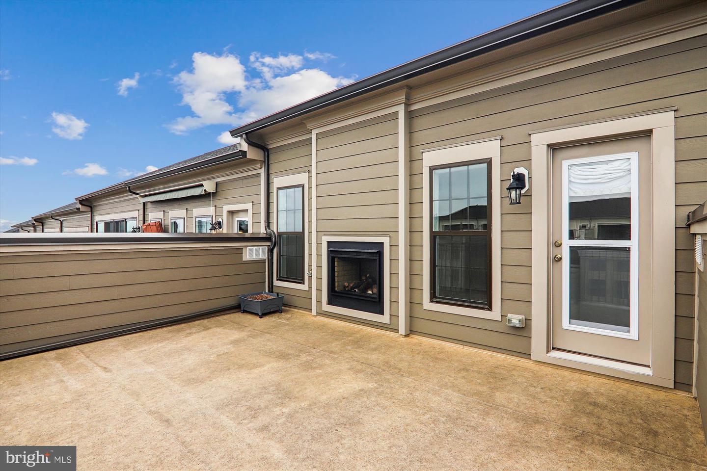 625 Leigh Way Property Photo 35