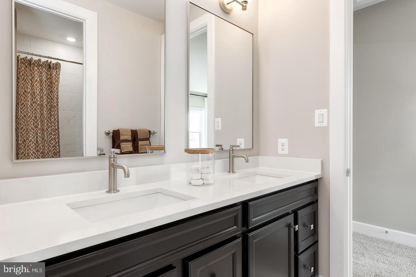 1317 Leeland Forest Property Photo 23