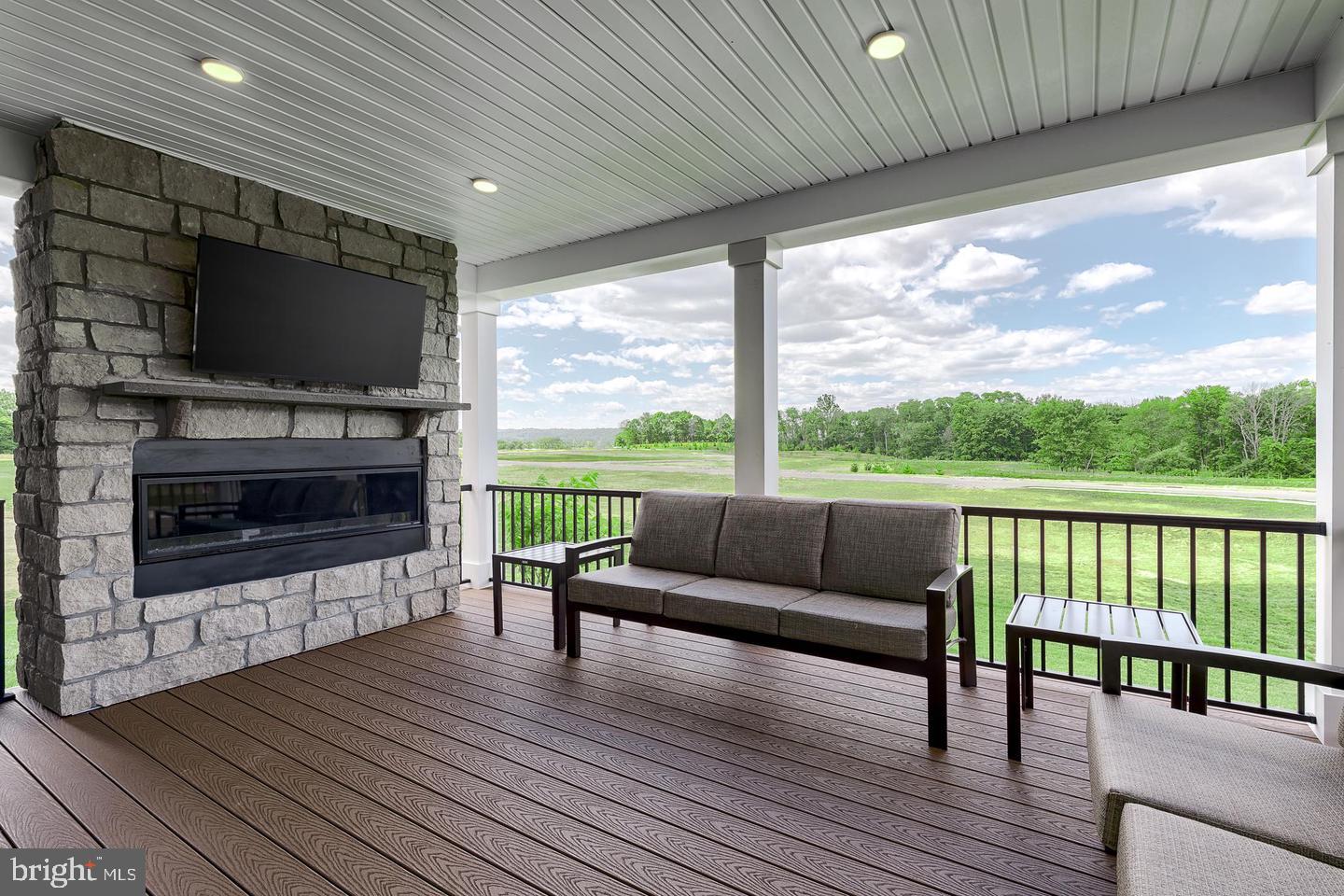 1317 Leeland Forest Property Photo 35
