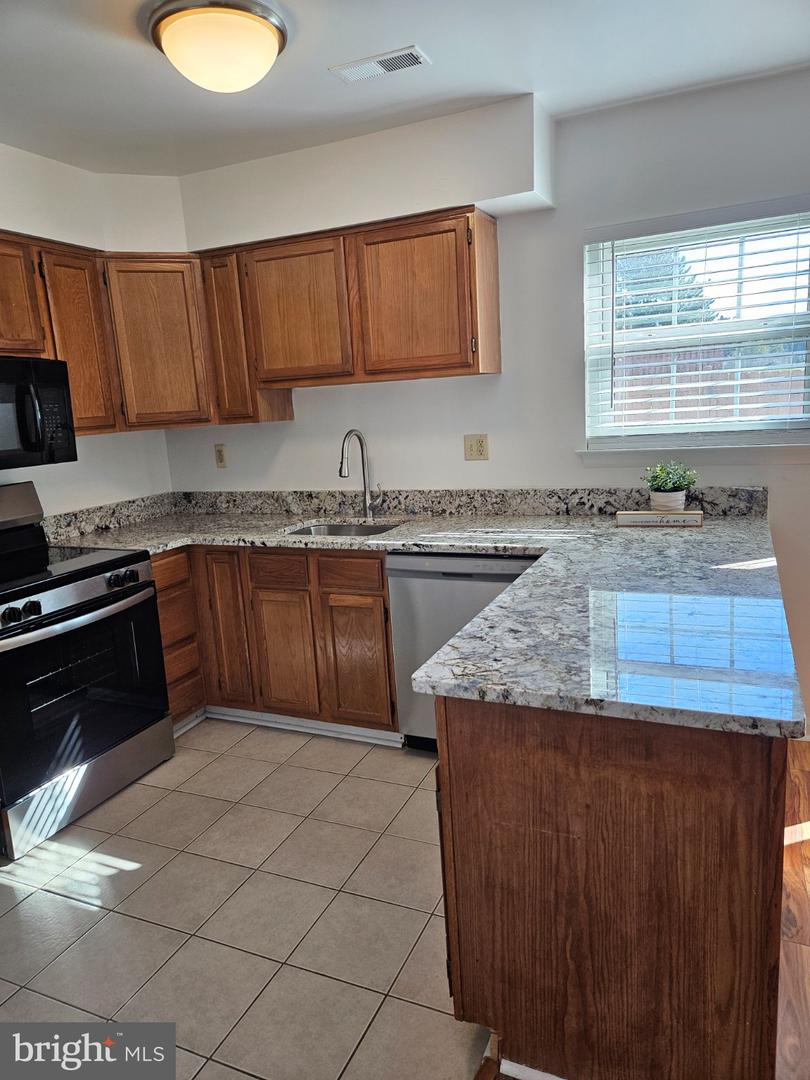 3256 Prince Ranier Pl Property Photo 11