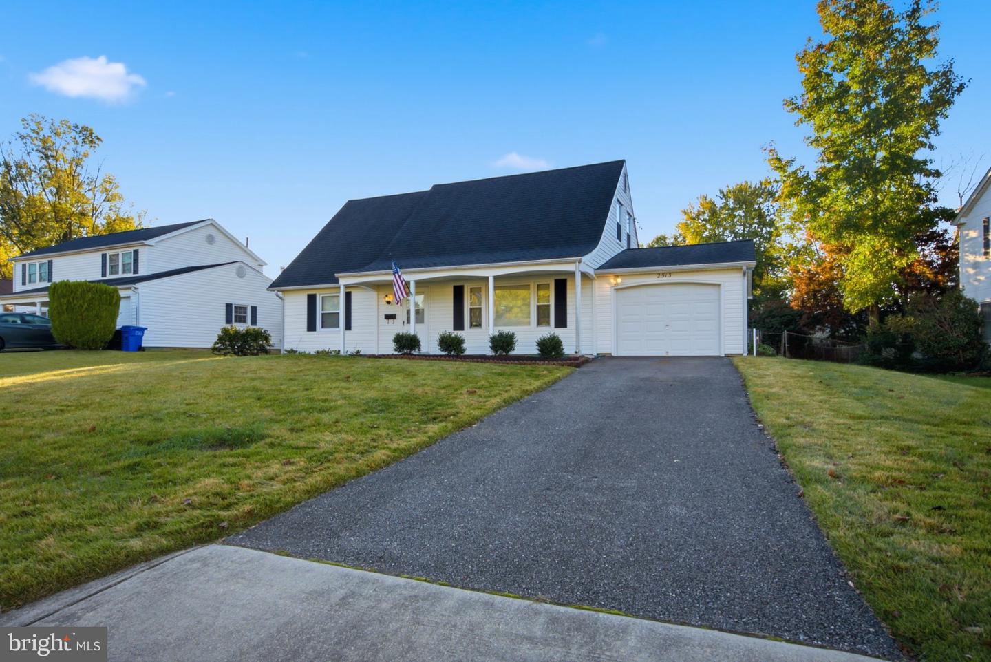2513 KNIGHTHILL LN Property Photo 1