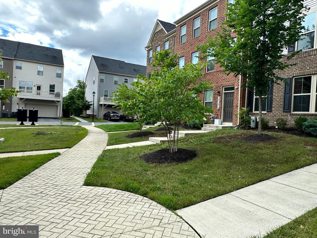 10159 Dorsey Ln Property Photo 2