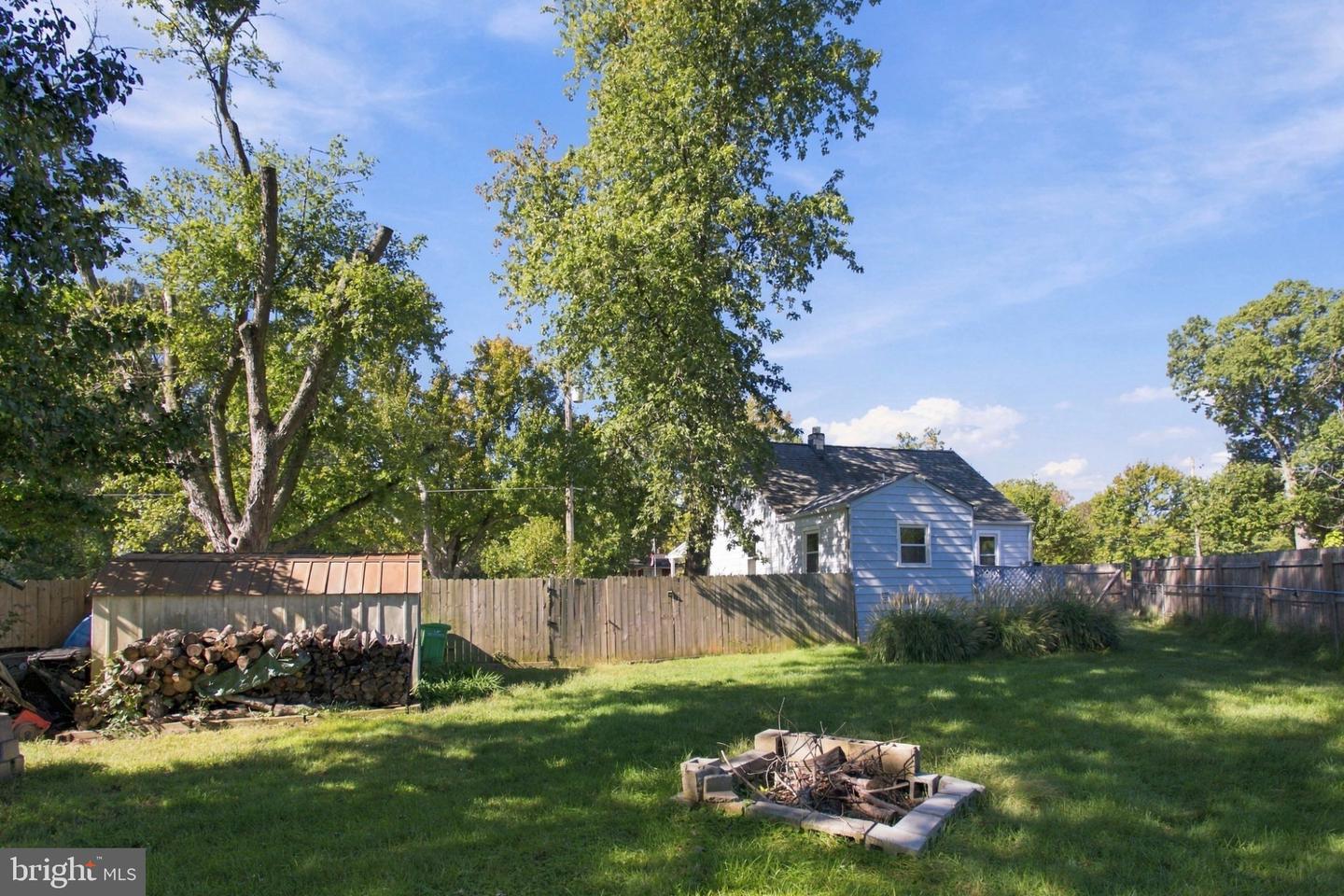 14110 S Springfield Rd Property Photo 4