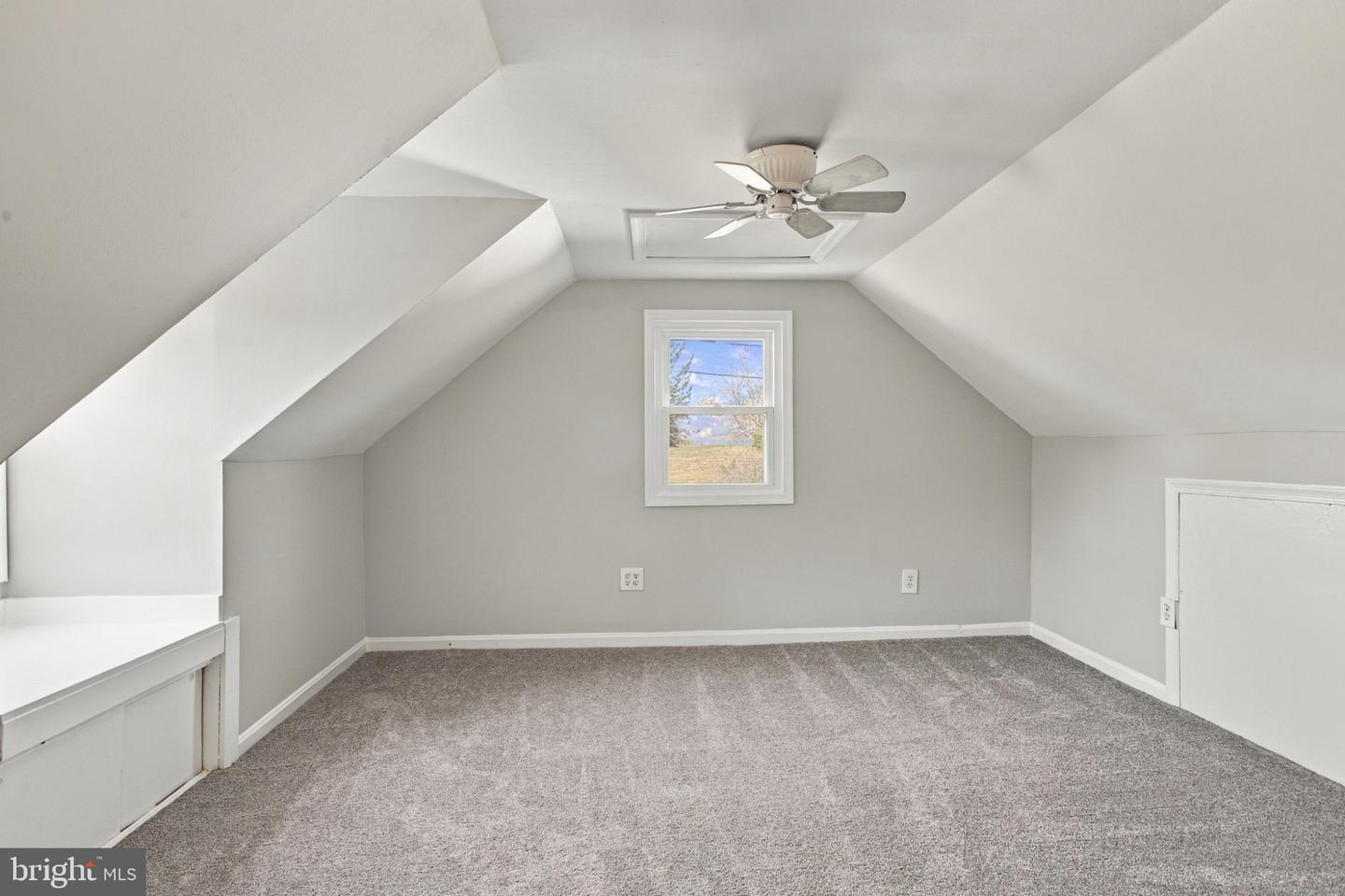 14110 S Springfield Rd Property Photo 15