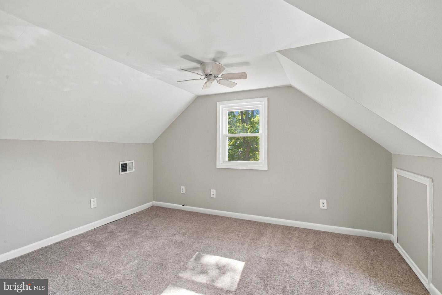 14110 S Springfield Rd Property Photo 16