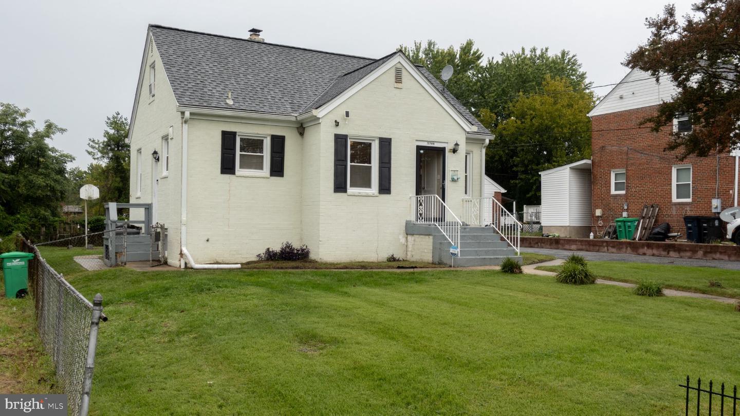 5709 Linda Ln Property Photo 3