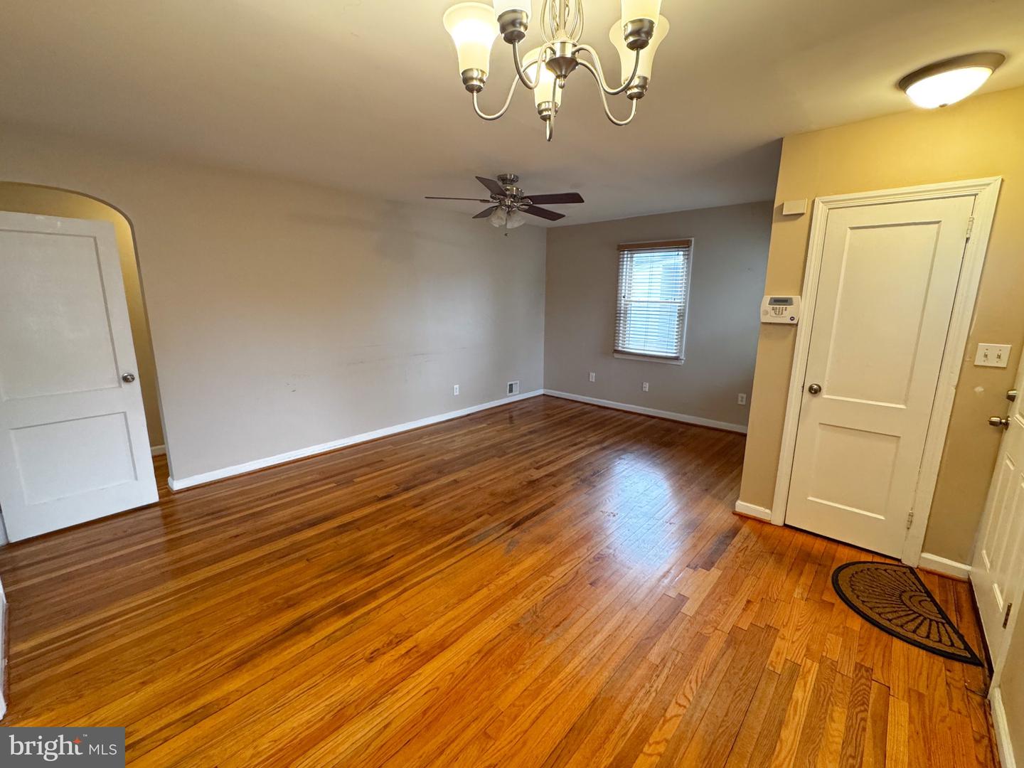 5709 Linda Ln Property Photo 5