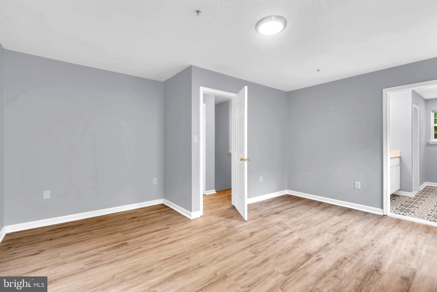 17304 Newton Ct Property Photo 21