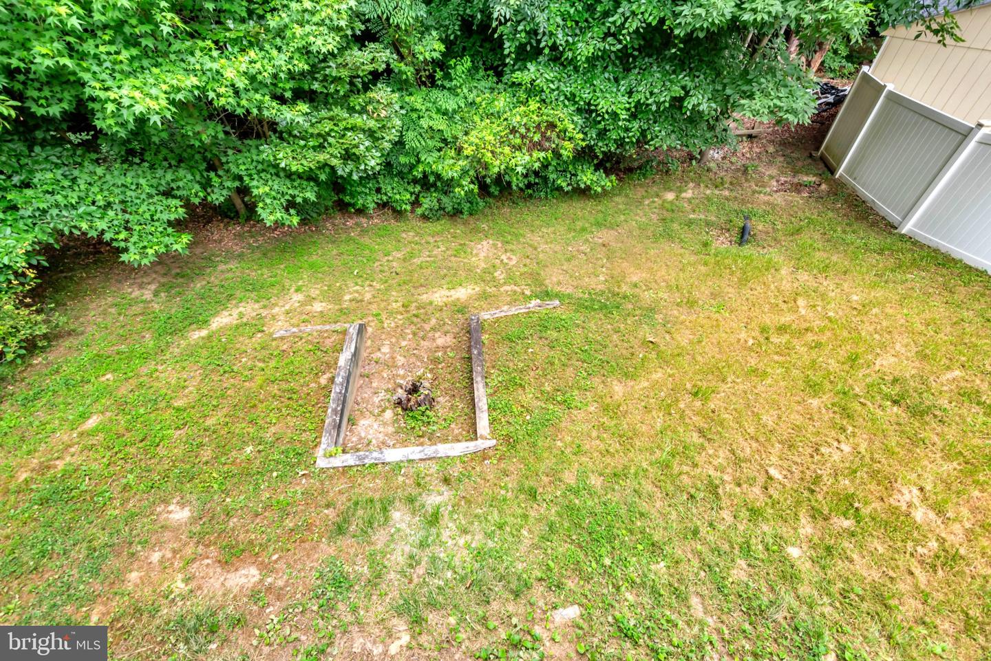 17304 Newton Ct Property Photo 40