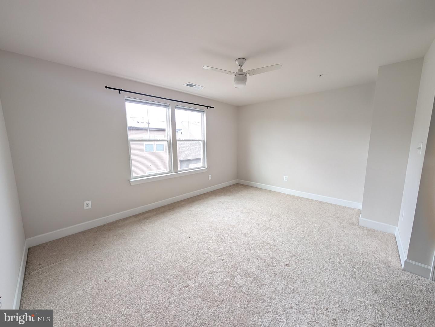 3511 Carnaby St Property Photo 17