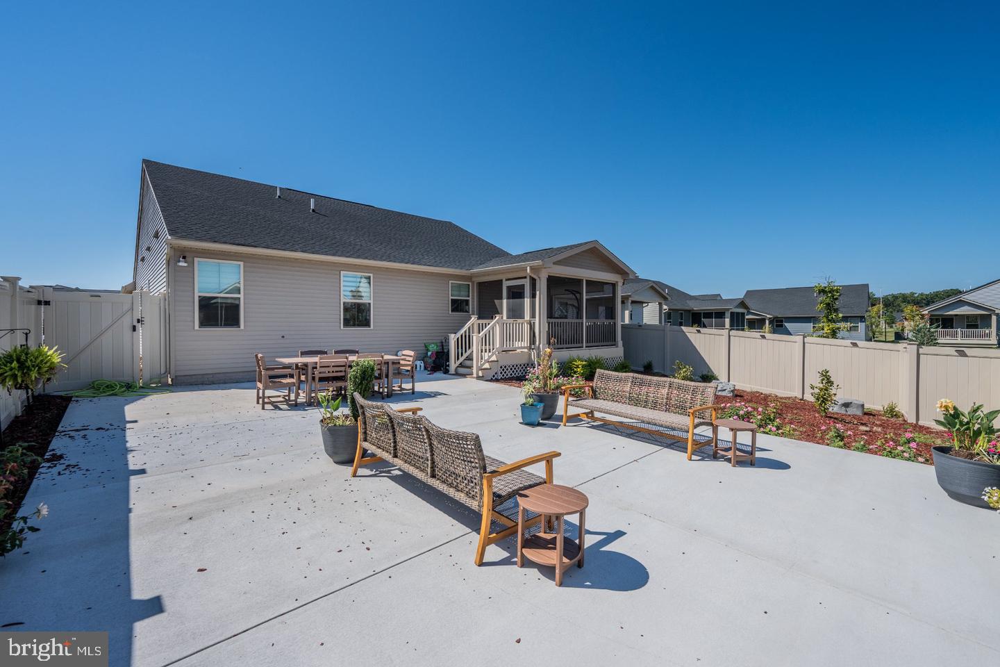 8406 Meadow Rock Ct Property Photo 34