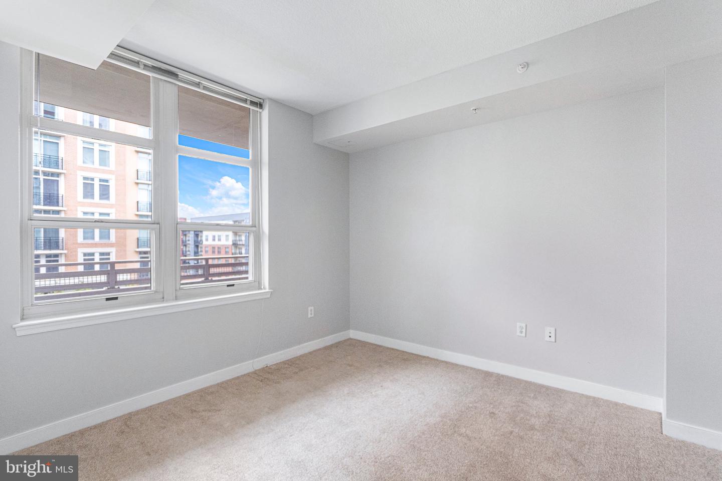 157 Fleet St #608 Property Photo 11