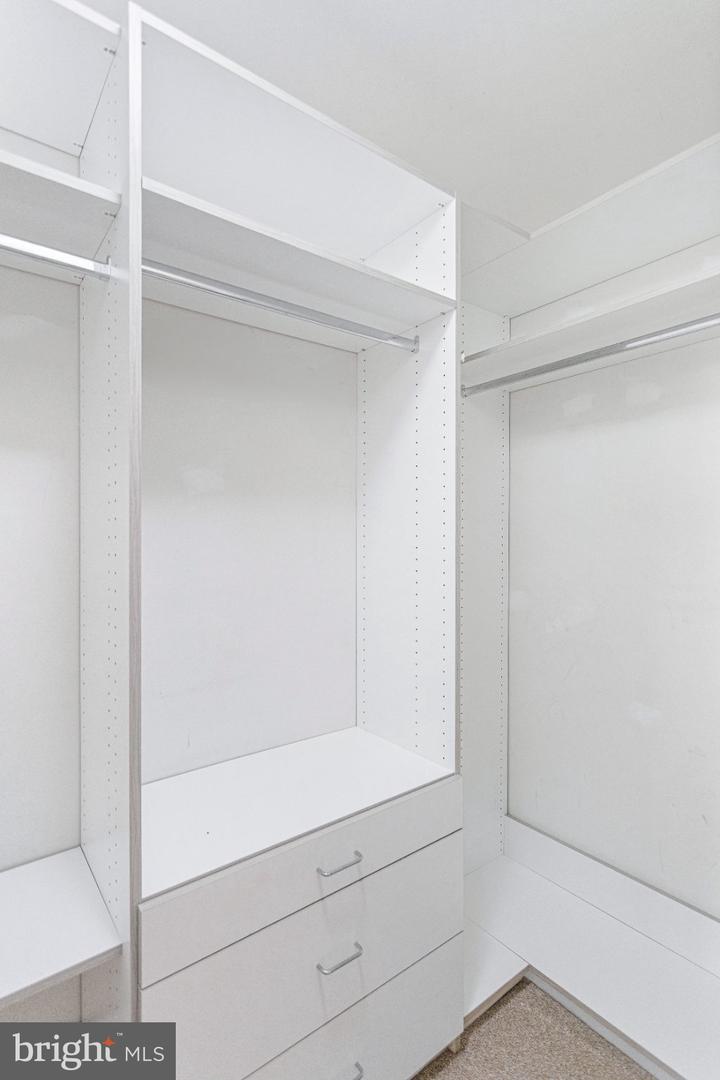 157 Fleet St #608 Property Photo 14