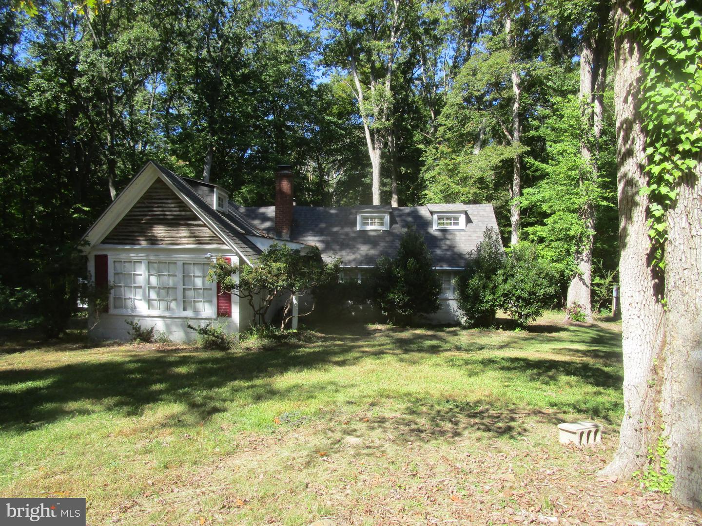 16605 Bealle Hill Rd Property Photo 2