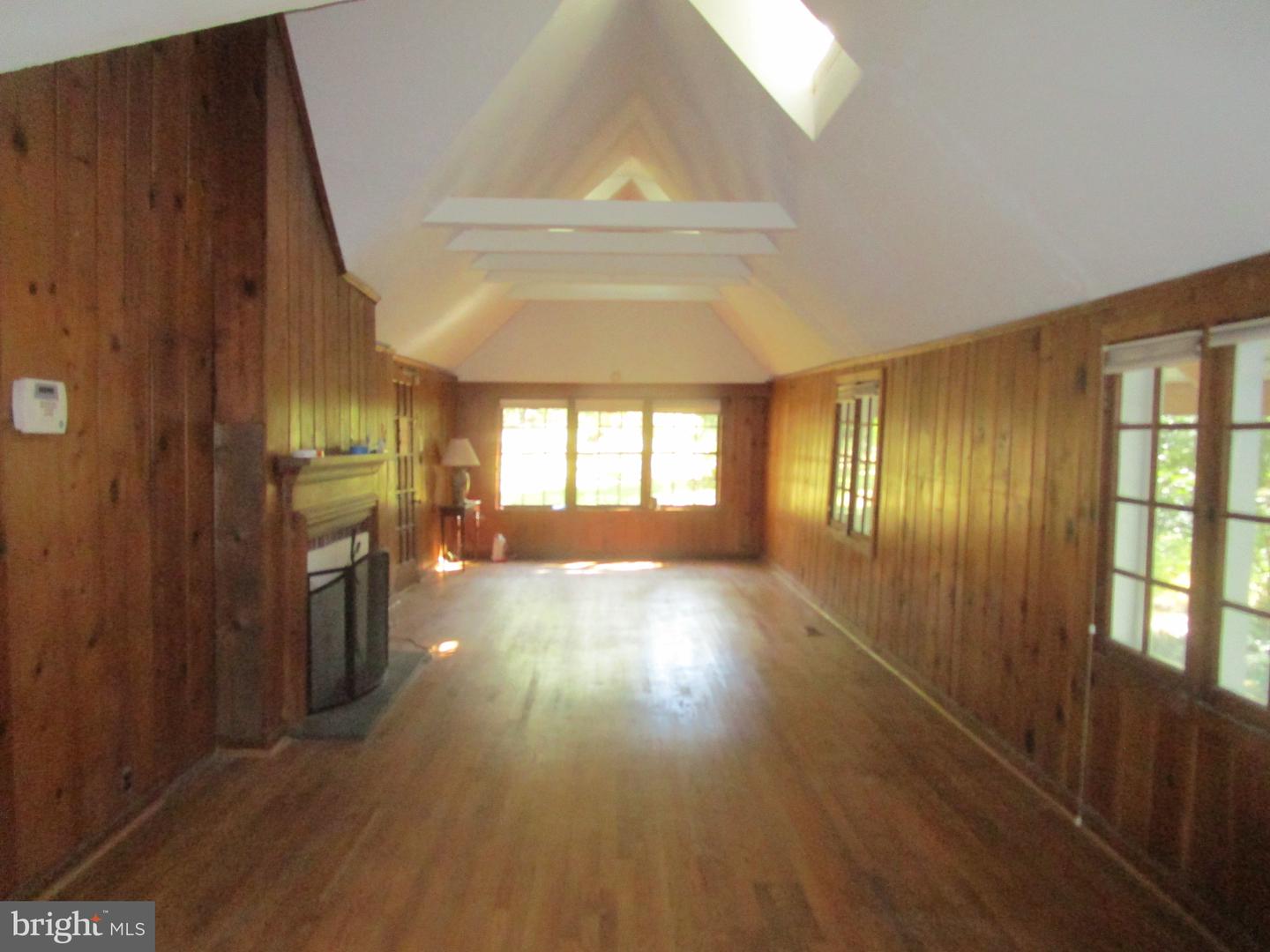16605 Bealle Hill Rd Property Photo 10