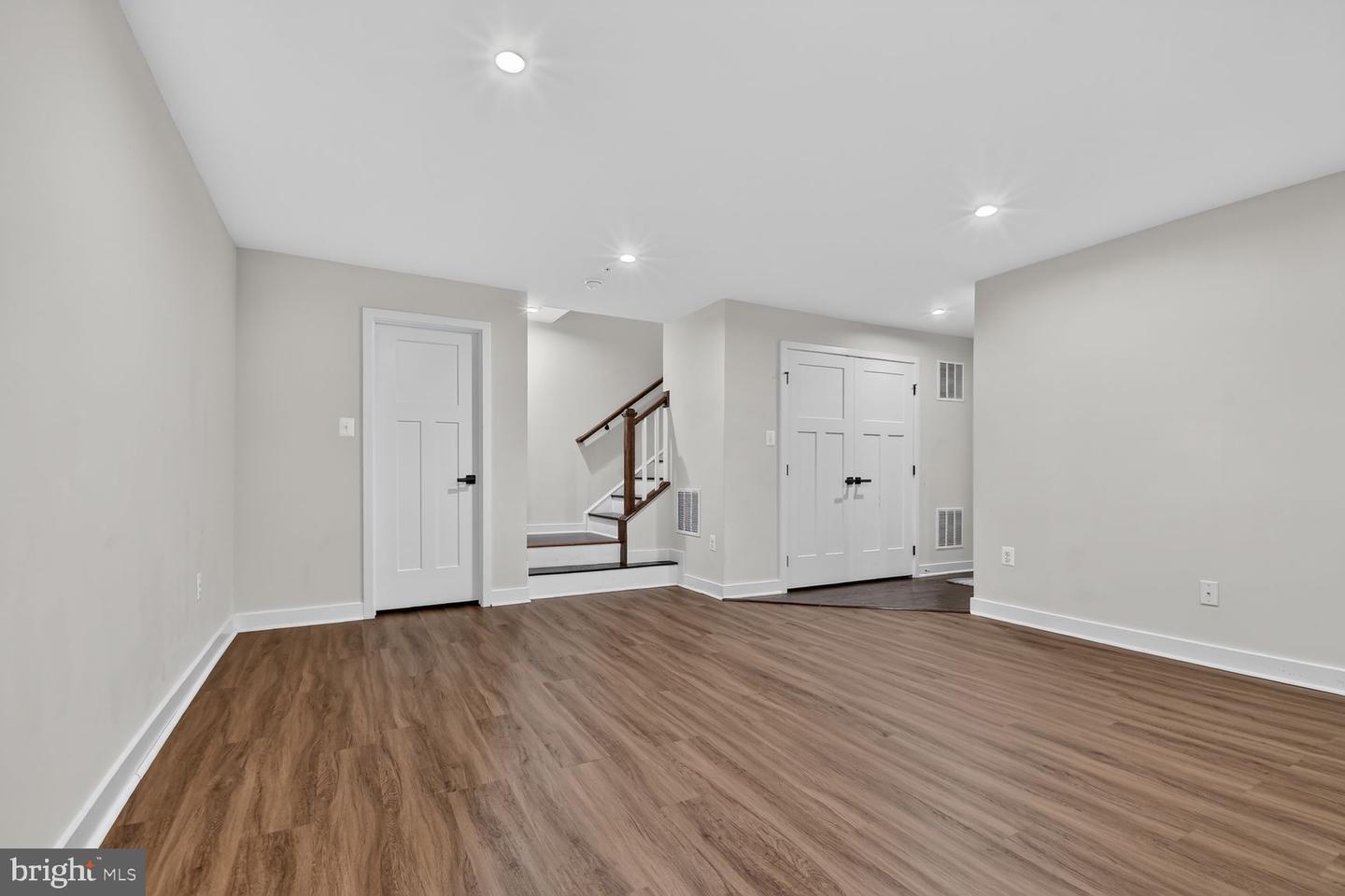 7011 Van Dusen Rd Property Photo 18