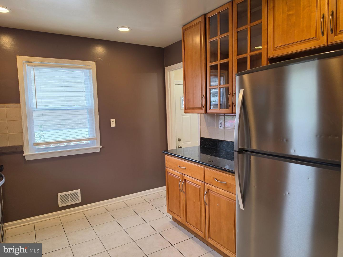 4808 Lexington Ave Property Photo 4