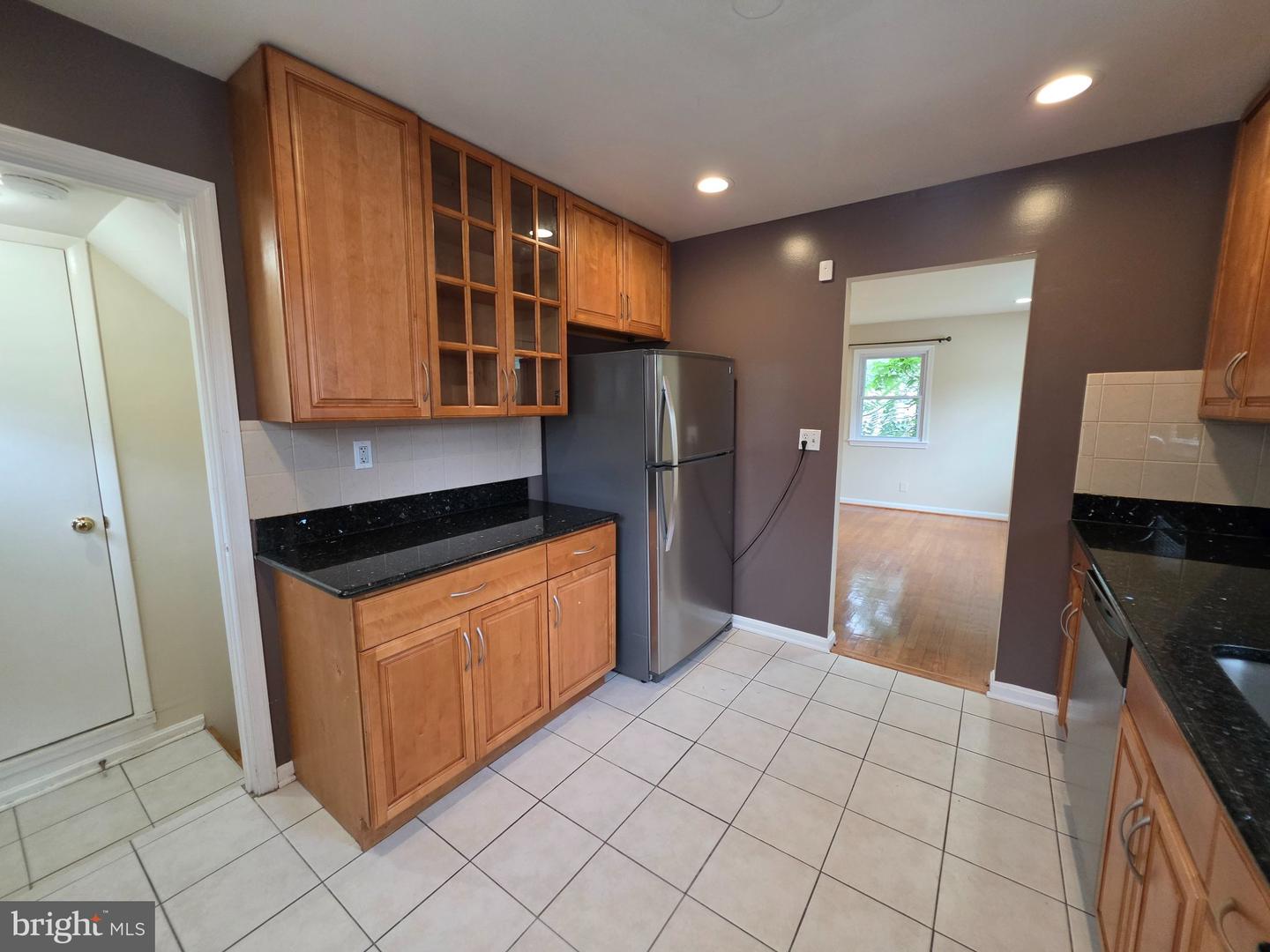 4808 Lexington Ave Property Photo 6