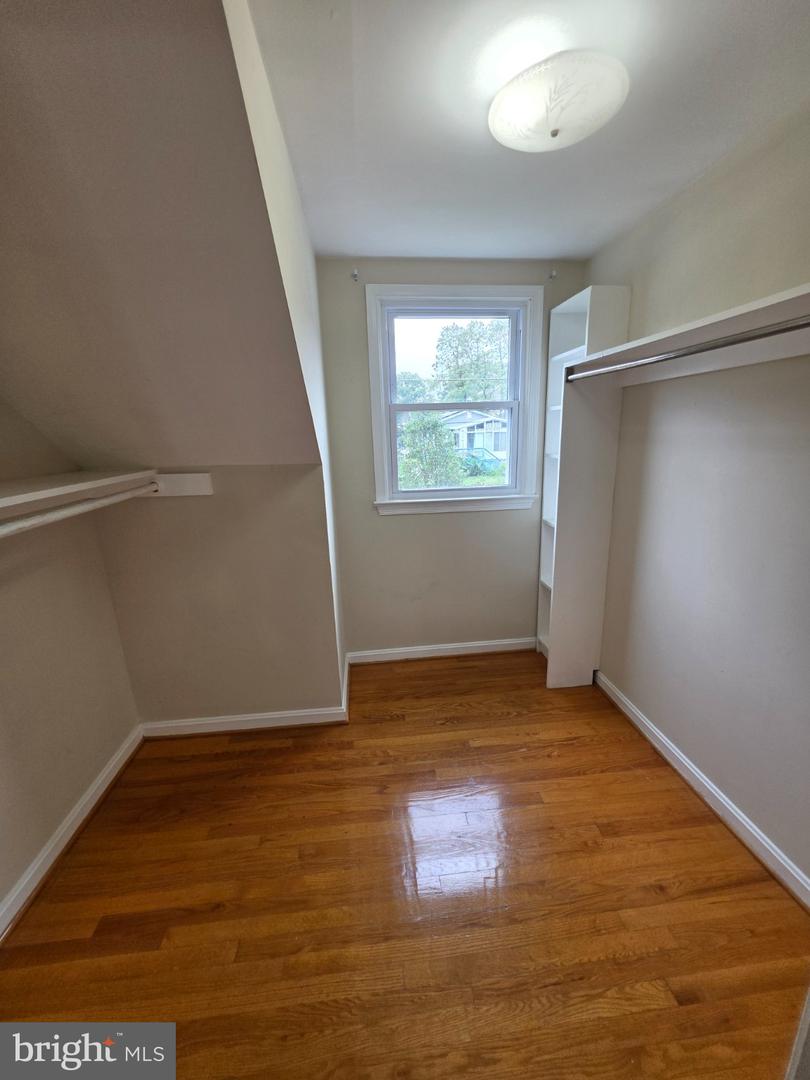 4808 Lexington Ave Property Photo 17