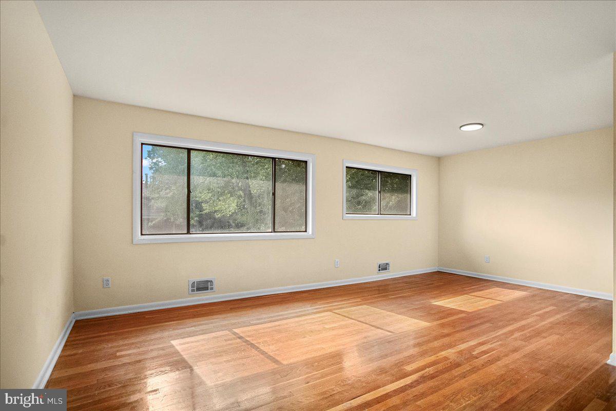 6700 Cipriano Rd Property Photo 4